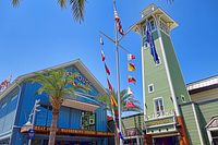 The BOATHOUSE®: Great Food, Waterfront Dining, Dream Boats™