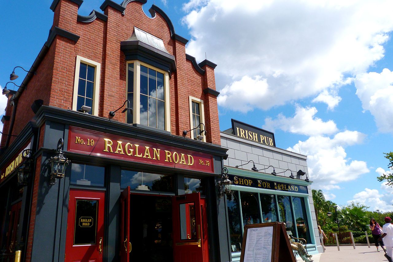 Raglan Road™ Irish Pub and Restaurant